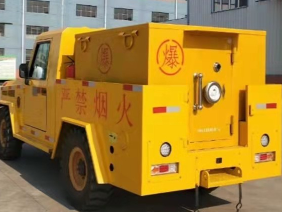 鞍山凯龙爆破器材运输车：保障爆破任务的安全运行