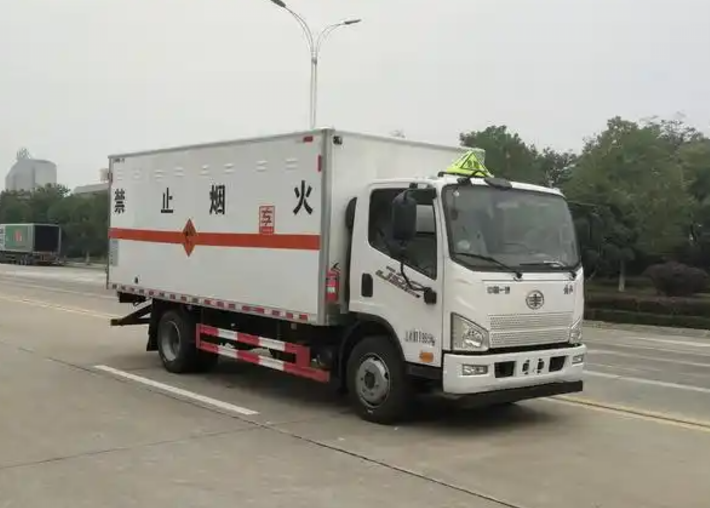 鞍山爆破器材运输车可以上高速吗？